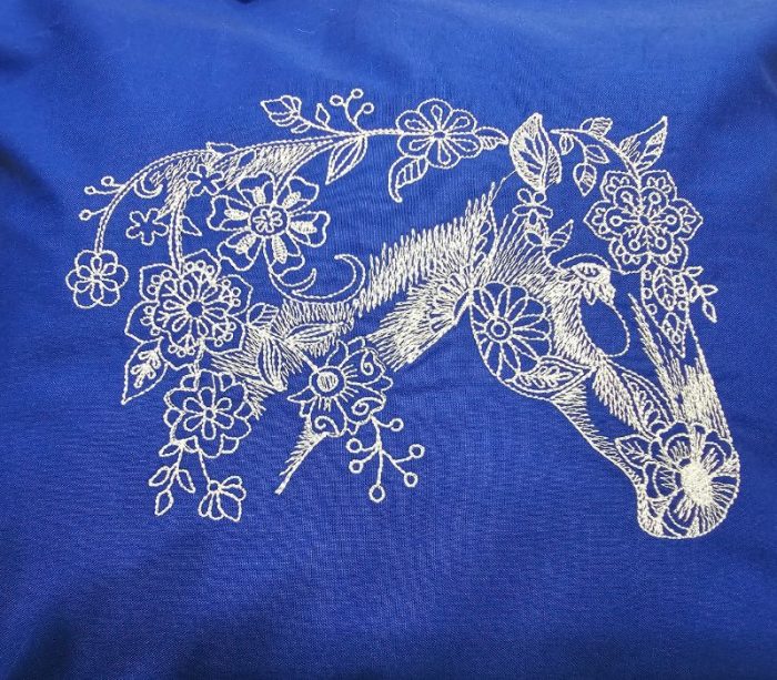 Fata de perna brodata Cal ARIALE, 40x40cm, bumbac ranforce, Multicolor - imagine 2