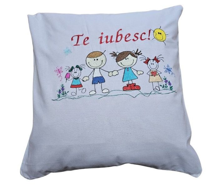 Fata de perna brodata "TE IUBESC" ARIALE, 40x40cm, bumbac ranforce, Multicolor - imagine 5