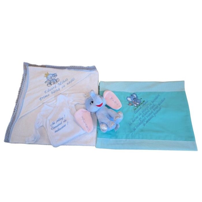 Trusou pentru botez baietel cu Elefant personalizat prin broderie, 13 piese - imagine 15