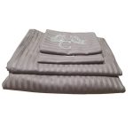 Lenjerie de pat pentru 2 persoane, 4 piese, damasc satinat, Maro, brodata - imagine 8